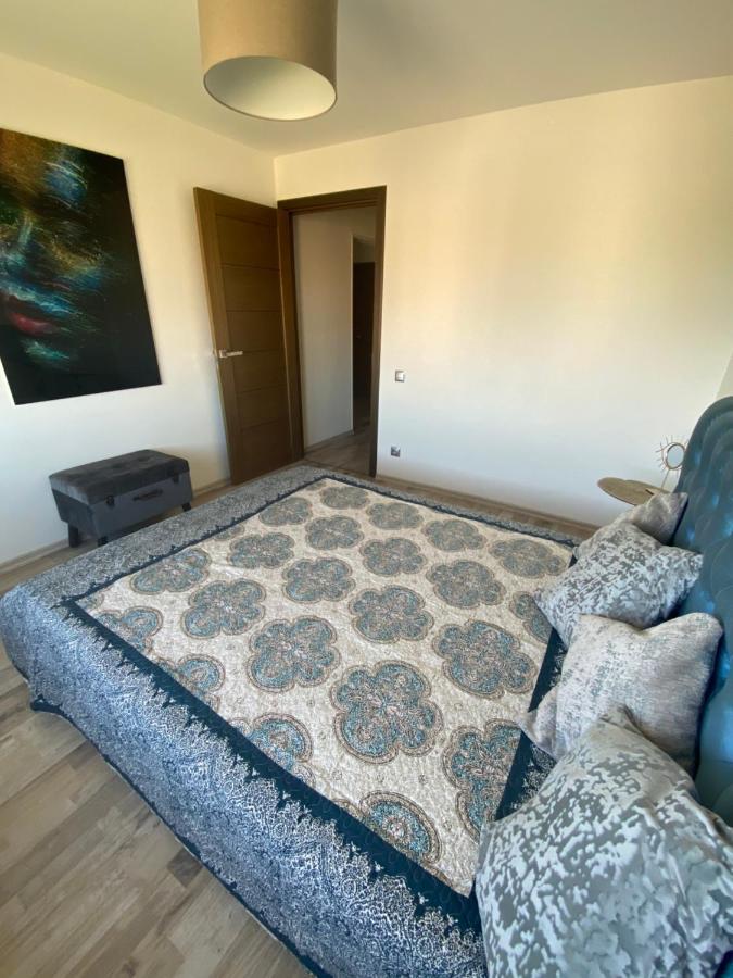 Apartment Siguldas 21 เลียปาญา ภายนอก รูปภาพ