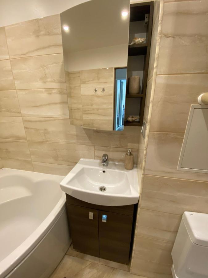 Apartment Siguldas 21 เลียปาญา ภายนอก รูปภาพ